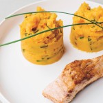 BUTTERNUT POMPOENPUREE MET OP VEL GEBAKKEN ZALM