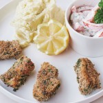 FISH STICKS MET PUREE EN TOMATENSLAATJE