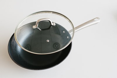 Wok met deksel